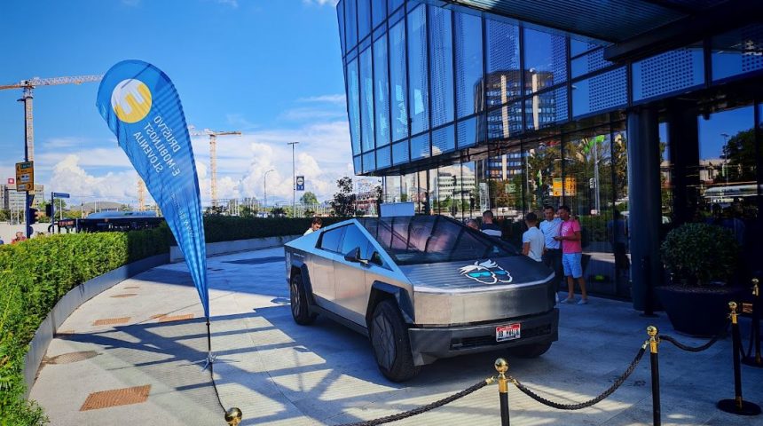 Svetovni rekord s Tesla Cybertruckom