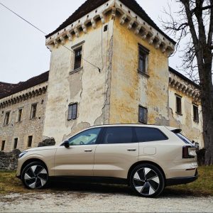 Švedska dnevna soba na kolesih: VOLVO EX90