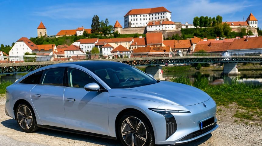 FORTHING S7: Prostorna električna limuzina v najbolj občutljivem cenovnem razredu